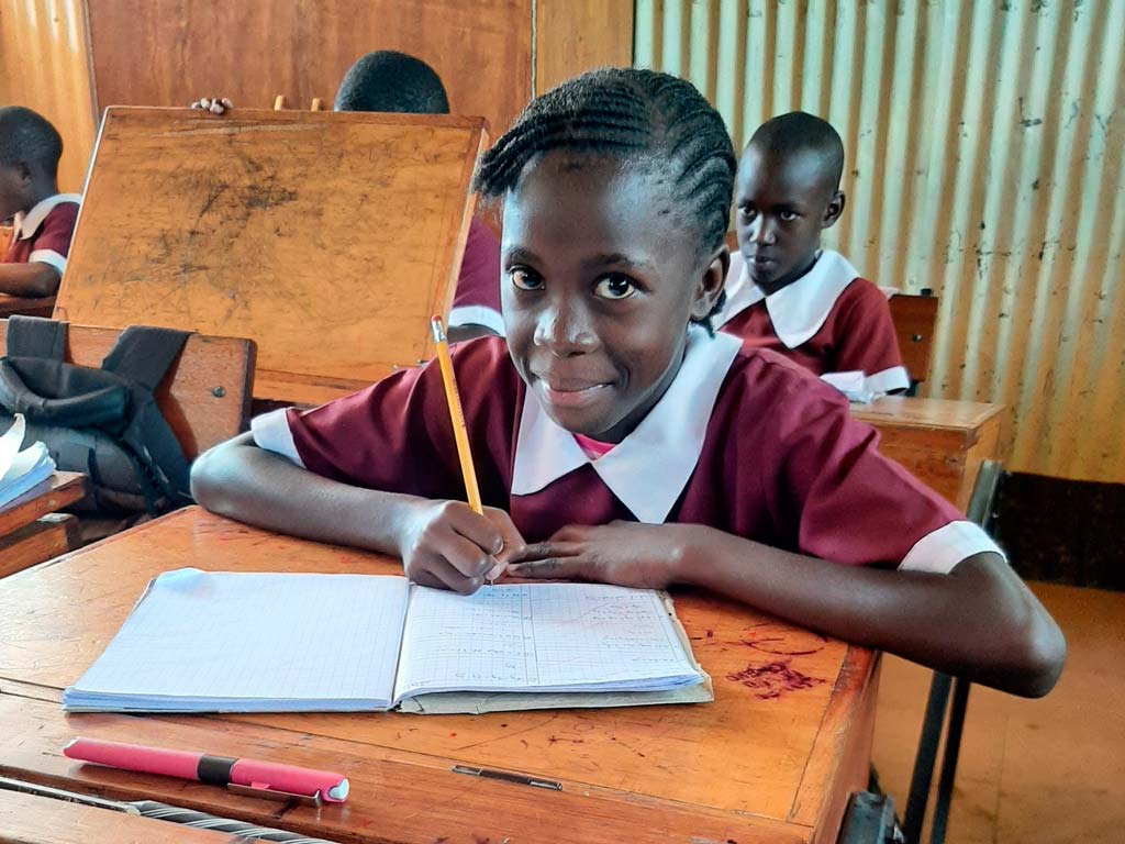 schoolkinderen in kenia